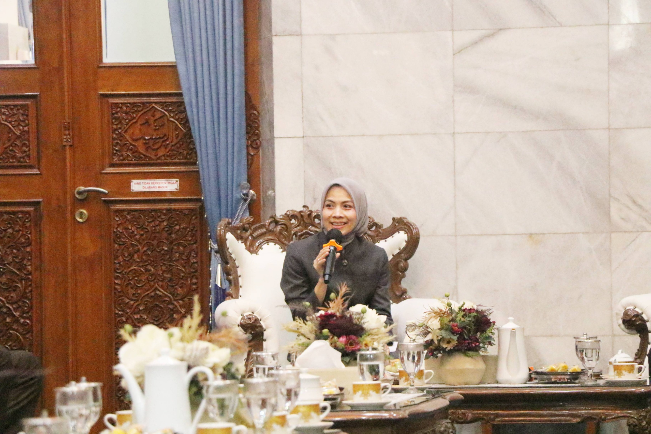 bupati-serang-alihkan-anggaran-rumah-dinas-untuk-rutilahu-dan-ambulans-desa