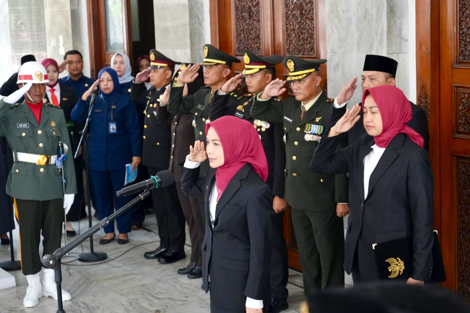 bupati-serang-ratu-zakiyah-kukuhkan-paskibraka-kabupaten-serang-2026
