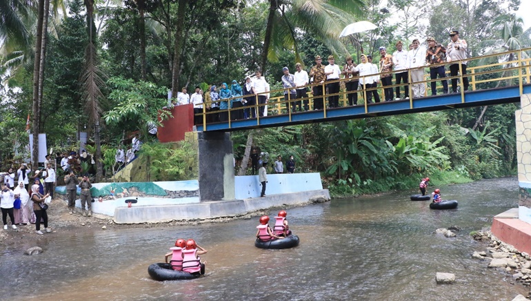 menparekraf-kunjungi-desa-wisata-kacida-cibuntu-padarincang