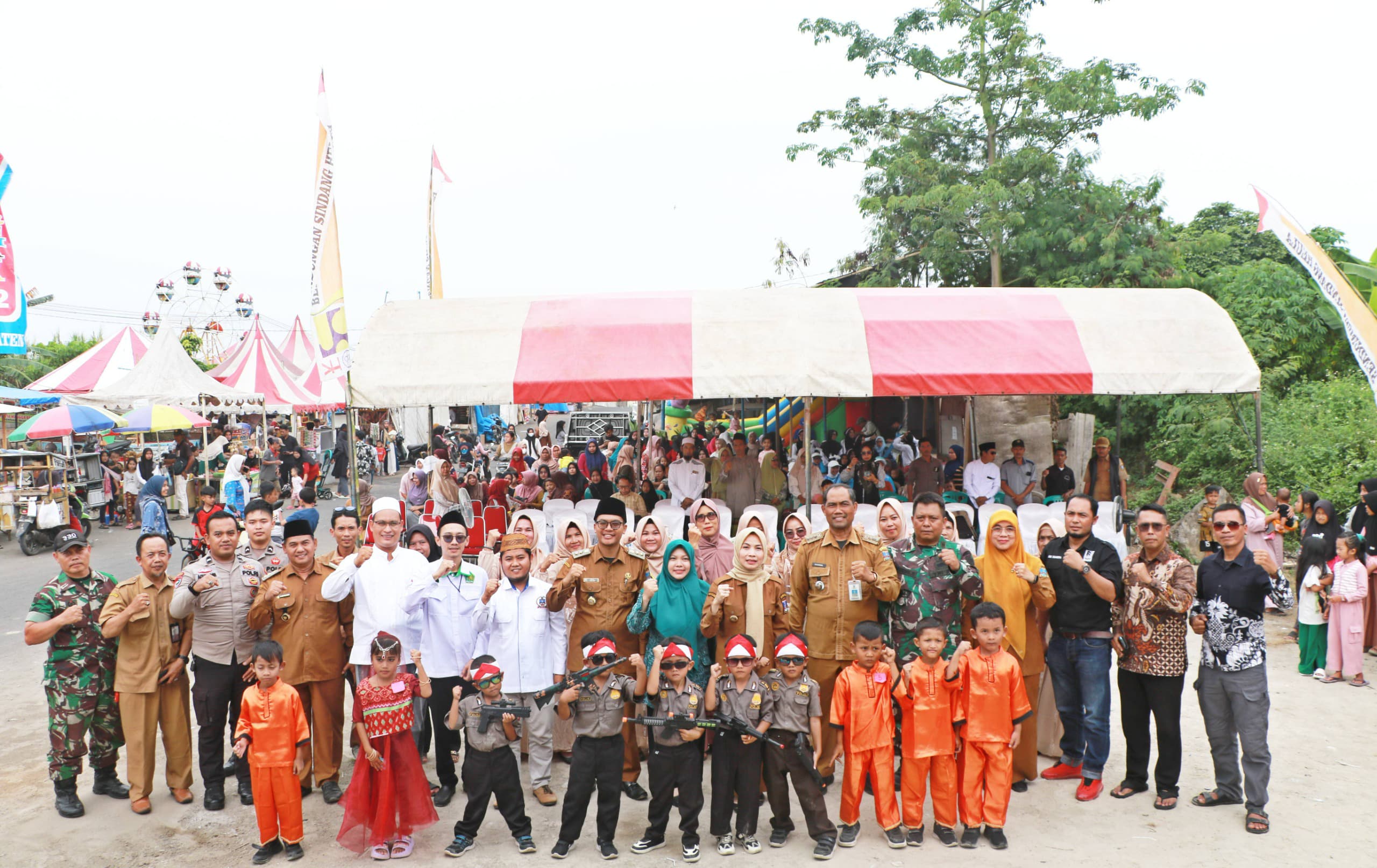 mulai-luntur-bupati-serang-ratu-zakiyah-ajak-desa-budayakan-kembali-gotong-royong