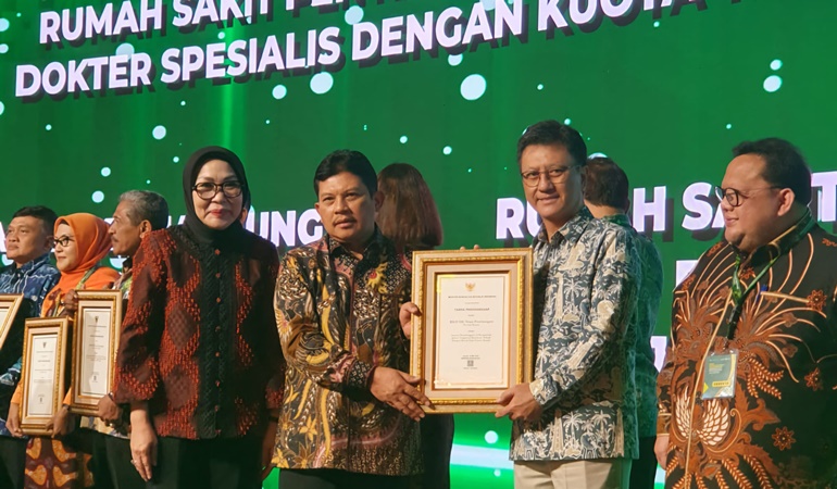 rsdp-serang-raih-penghargaan-kemenkes-bidang-uji-kompetensi