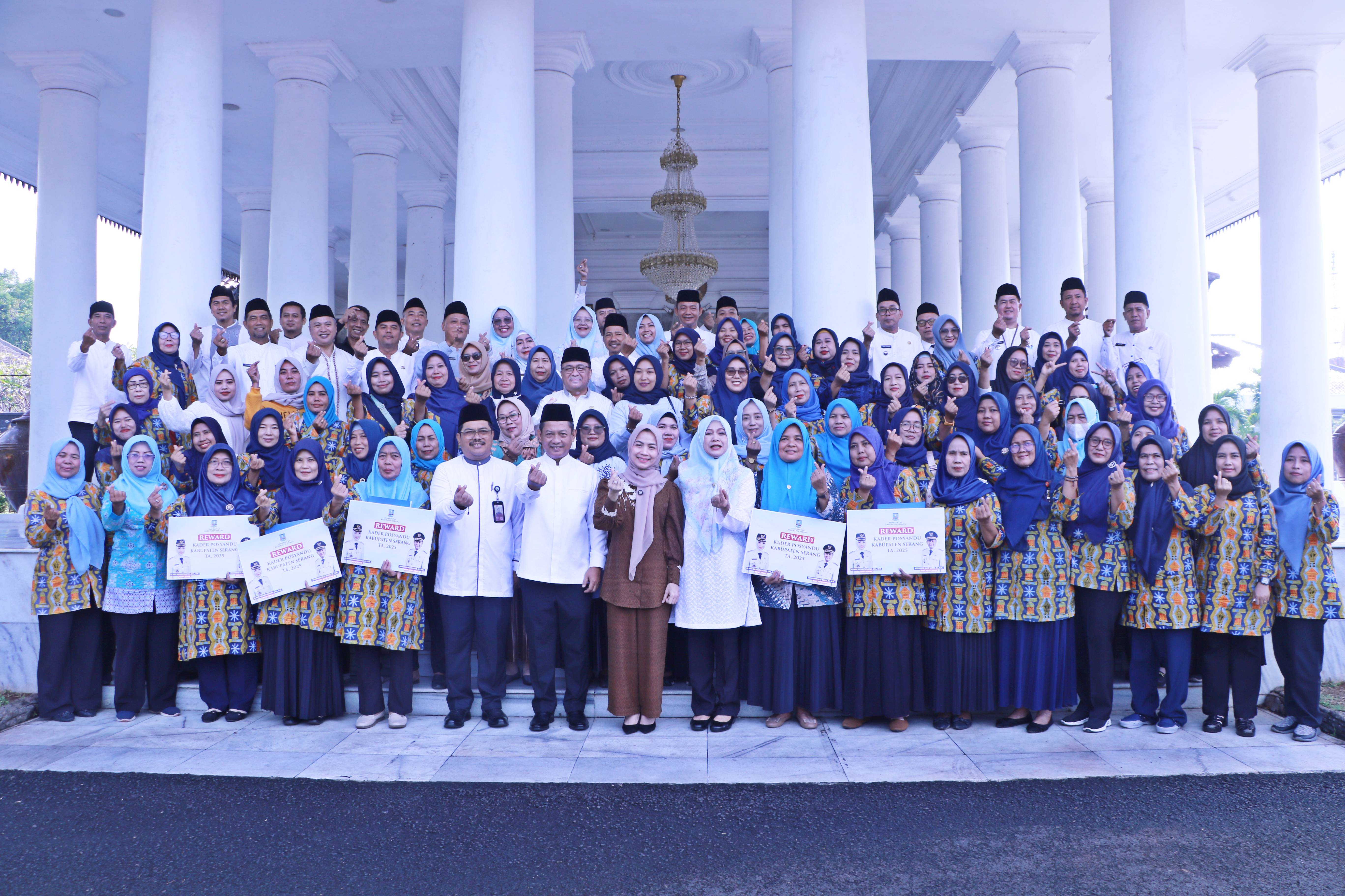 tepati-program-100-hari-kerja-bupati-serang-ratu-zakiyah-berikan-reward-kepada-kader-posyandu