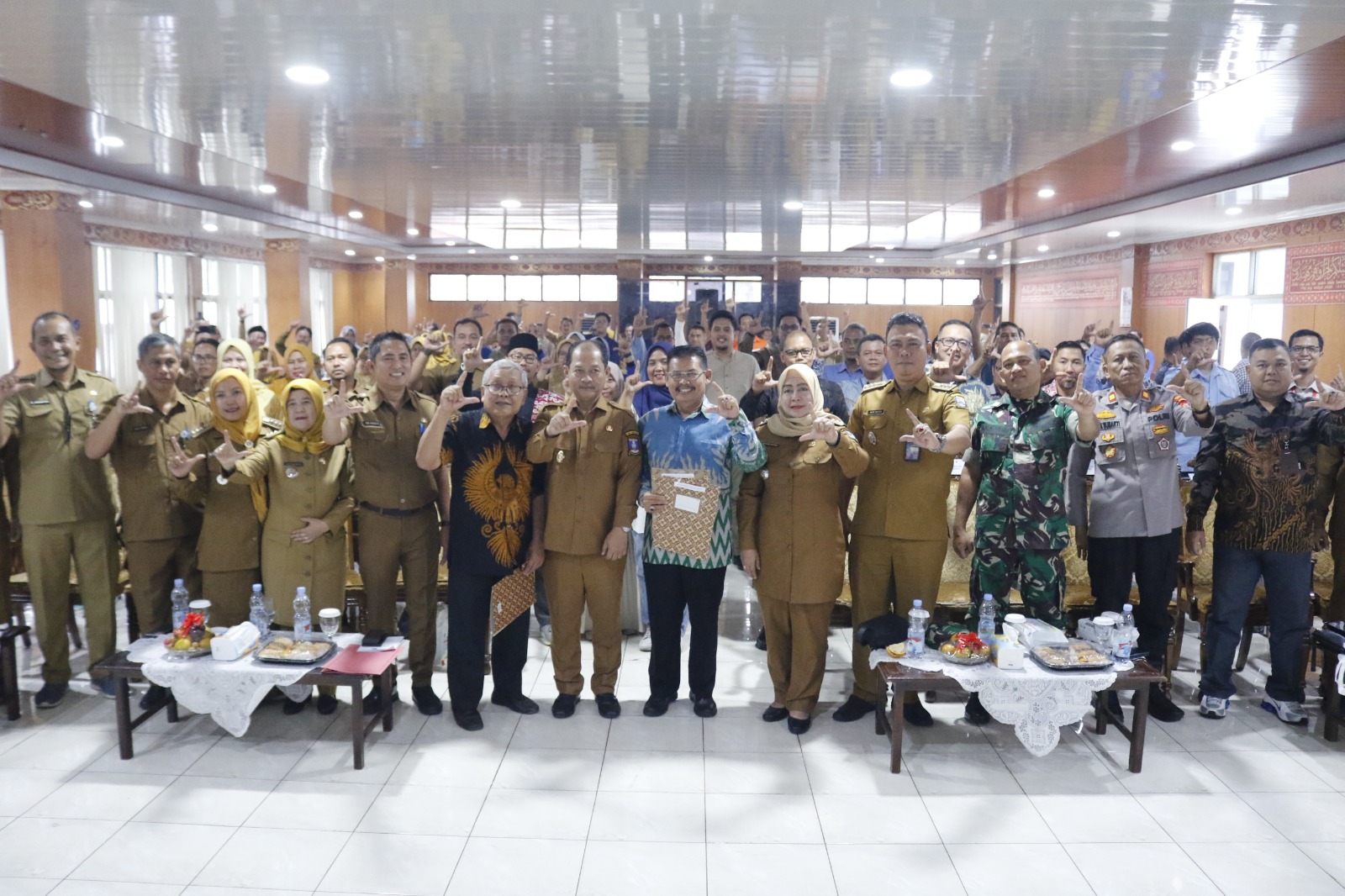 wabup-serang-najib-hamas-ajak-warga-kurangi-sampah-plastik